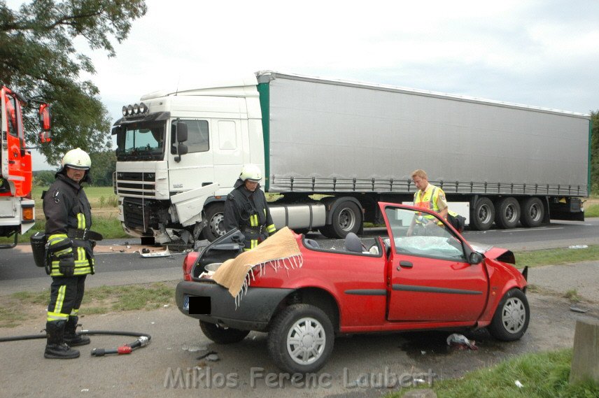 VU LKW PKW Koeln Suelz Berrenratherstr 14 .jpg